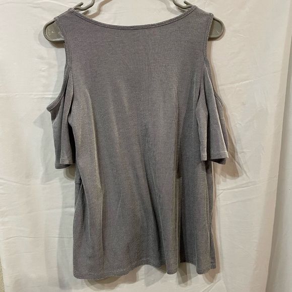 Papermoon Dani Cold Shoulder Knit‎ Top - Picture 4 of 5